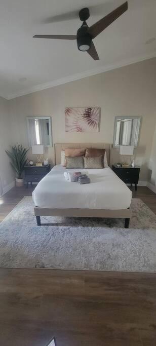 Alluring Luxury Oasis, Modern Comfort & Relaxation Wellington Eksteriør billede